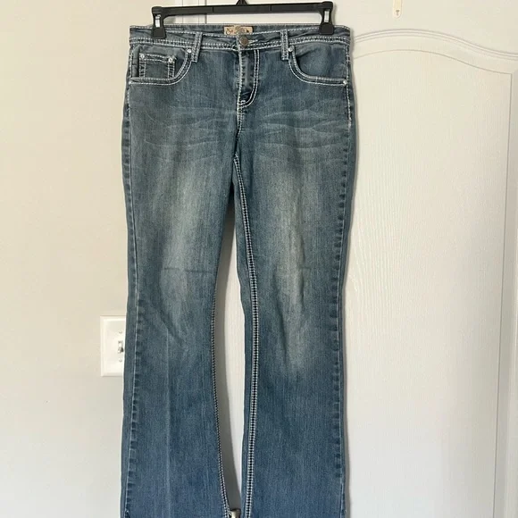 Earl Jeans | boot cut jeans - 10 - Picture 2 of 8
